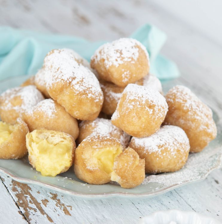 tortelli di carnevale bindi ripieni di crema pasticcera